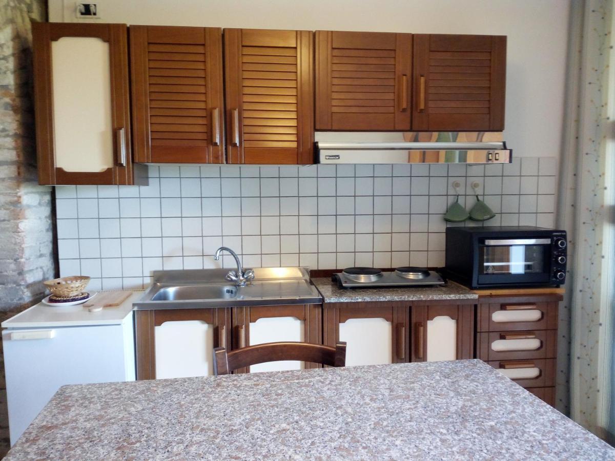 Agriturismo Del Frontino - Lo Studio 阿夸拉尼亚 外观 照片