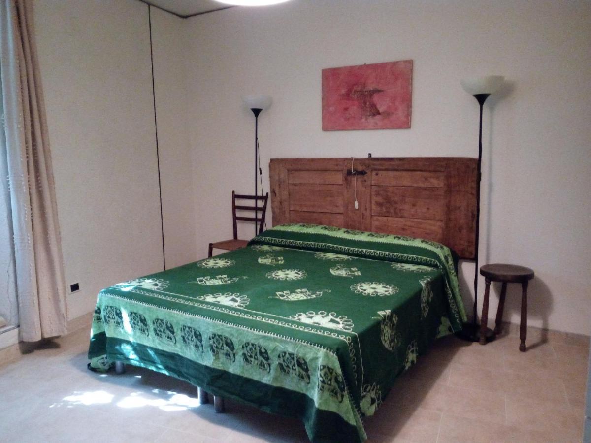Agriturismo Del Frontino - Lo Studio 阿夸拉尼亚 外观 照片